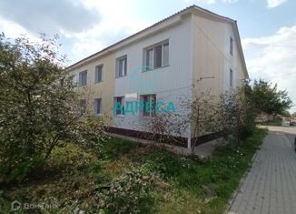 Продается трехкомнатная квартира, 80.7 м2, Новый Оскол, улица Тургенева