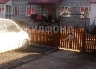 Продам 3-комнатную квартиру, 57 м2, посёлок Октябрьский, Октябрьская улица, 28А