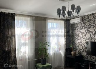 Продаю четырехкомнатную квартиру, 93.8 м2, Ставрополь, улица Ленина, 213, микрорайон № 2