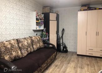 Продаю 1-ком. квартиру, 28.5 м2, Кумертау, улица Мажита Гафури, 7