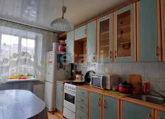 Продам трехкомнатную квартиру, 60.3 м2, Стерлитамак, улица Богдана Хмельницкого, 44
