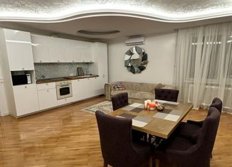 3-комнатная квартира на продажу, 84 м2, Краснодар, улица Цезаря Куникова, 24к1, ЖК Времена Года 3