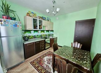 Продается 2-комнатная квартира, 55.2 м2, Новороссийск, проспект Ленина, 52А