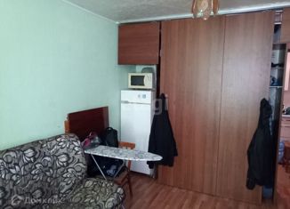 Продается двухкомнатная квартира, 71.1 м2, Свердловская область, улица Калинина, 79