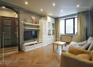 Продается 3-комнатная квартира, 48.8 м2, Санкт-Петербург, Авиационная улица, 22, Авиационная улица