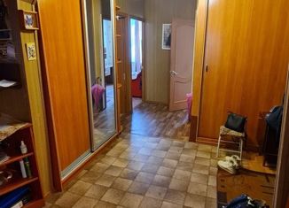 Продаю пятикомнатную квартиру, 92 м2, Усть-Илимск, улица Героев Труда, 49