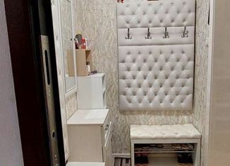 Трехкомнатная квартира на продажу, 89.2 м2, Малоярославец, Румынская улица, 1к2