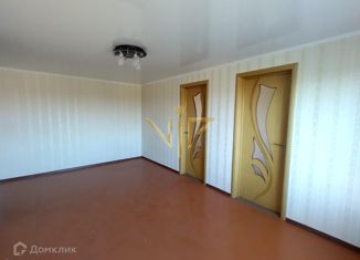 Продаю трехкомнатную квартиру, 61 м2, Лабинск, Красная улица, 390