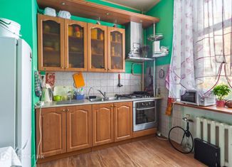 Продам четырехкомнатную квартиру, 106 м2, Москва, улица Барклая, 12, метро Багратионовская