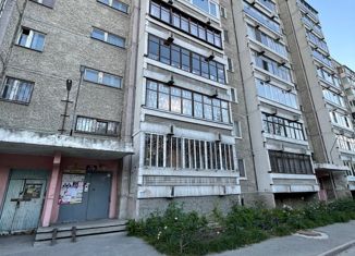 Продается 3-комнатная квартира, 64.1 м2, Екатеринбург, улица 40-летия Комсомола, 31, улица 40-летия Комсомола