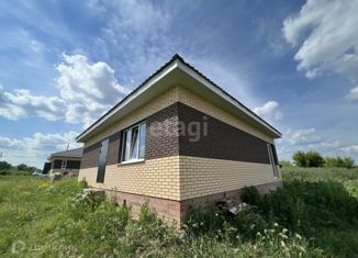 Продается дом, 85 м2, поселок городского типа Новосемейкино, Солнечная улица, 42