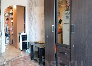 Продаю 1-комнатную квартиру, 22.7 м2, Артём, улица Кирова, 150