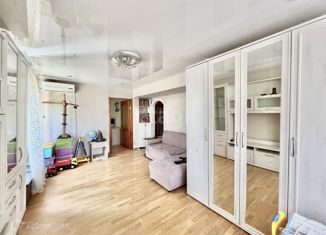 Продается 2-ком. квартира, 44.7 м2, Краснодар, улица Атарбекова, 41, Фестивальный микрорайон