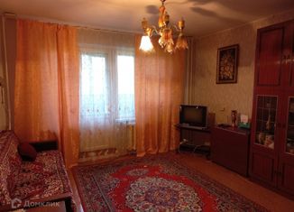 Продается трехкомнатная квартира, 56.5 м2, поселок Снежинский, Советская улица, 21