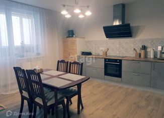 Продам трехкомнатную квартиру, 110.8 м2, Самарская область, улица Петра Алабина, 2