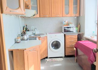 Продам 1-ком. квартиру, 27 м2, Волжский, Молодежная улица, 30