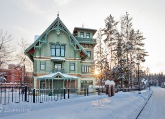 Продается дом, 500 м2, поселок дома отдыха Озера, Озёрная улица