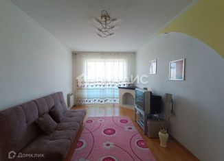 Продажа 2-ком. квартиры, 53 м2, Уссурийск, улица Александра Францева, 35