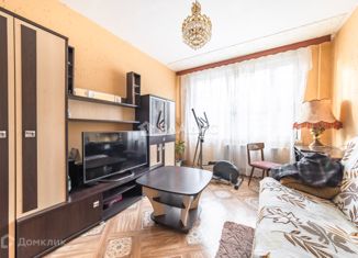 4-комнатная квартира на продажу, 76.6 м2, Санкт-Петербург, Купчинская улица, 8к1, метро Купчино