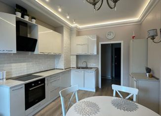 Продаю двухкомнатную квартиру, 52 м2, Краснодар, улица Симиренко, 43, улица Симиренко