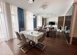 Сдается в аренду трехкомнатная квартира, 130 м2, Санкт-Петербург, Орловская улица, 1, Орловская улица