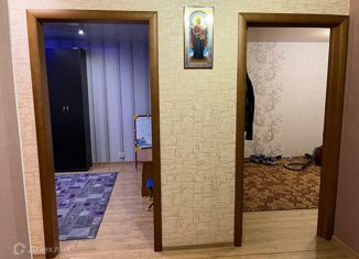 Продаю трехкомнатную квартиру, 60 м2, Артёмовский, улица Достоевского, 4А