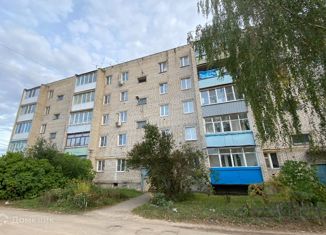 Продам 3-ком. квартиру, 62 м2, Бор, улица Победы, 17