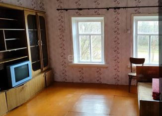 Продам трехкомнатную квартиру, 37 м2, Удмуртия, улица Мира, 10