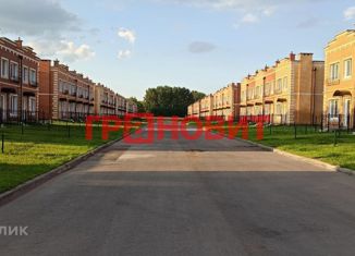 Продаю таунхаус, 52 м2, село Новолуговое, 5-й квартал, 35/1/1