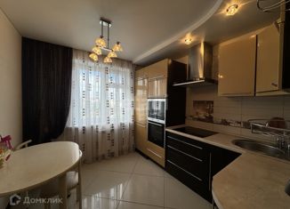 Продается 4-ком. квартира, 82.1 м2, Ачинск, 3-й Привокзальный микрорайон, 17