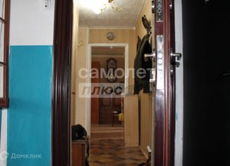 Продаю двухкомнатную квартиру, 43 м2, Абакан, улица Кошурникова, 5