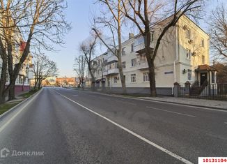 Продажа 2-ком. квартиры, 60 м2, Краснодар, улица Захарова, 31, улица Захарова