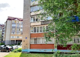 Продается 2-комнатная квартира, 44.5 м2, Кировская область, улица Менделеева, 7