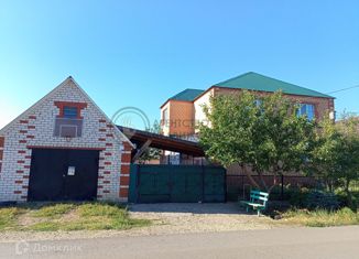 Продаю дом, 213.3 м2, Нурлат, улица Х. Туфана, 12