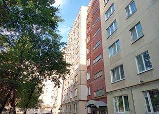 Продается двухкомнатная квартира, 51 м2, Орловская область, улица Революции, 7