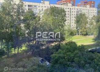 Трехкомнатная квартира на продажу, 57 м2, Санкт-Петербург, улица Ленсовета, 73к3, улица Ленсовета