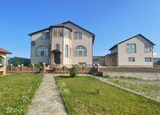 Дом на продажу, 350 м2, село Верх-Катавка, улица Нагорнова, 28