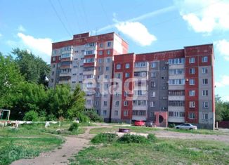 Продам трехкомнатную квартиру, 90 м2, Курганская область, улица Карельцева, 117