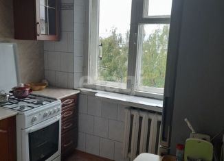 Продаю 2-ком. квартиру, 45 м2, Самара, Аэродромная улица, 116, метро Спортивная