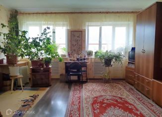 Продам трехкомнатную квартиру, 63.4 м2, Ленинградская область, улица Марата, 6