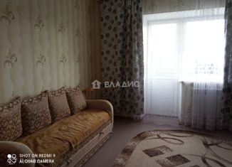 Продается трехкомнатная квартира, 65 м2, село Малая Зоркальцева, улица Учителей, 12