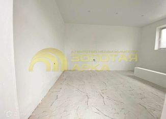 Продаю офис, 29 м2, Крымск, улица Маршала Гречко, 70