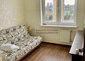 Аренда 4-ком. квартиры, 100 м2, Уфа, улица Баязита Бикбая, 17