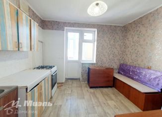 Сдается в аренду 3-комнатная квартира, 60 м2, Севастополь, улица Генерала Лебедя, 18, Ленинский район