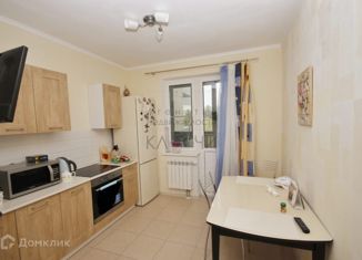 Продам 2-ком. квартиру, 63 м2, Москва, проспект Вернадского, 61к1, метро Проспект Вернадского