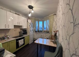 Продам двухкомнатную квартиру, 50.7 м2, Москва, улица Льва Яшина, 7, метро Некрасовка