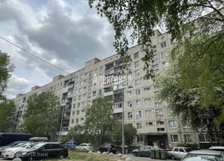 Продается 4-ком. квартира, 74.3 м2, Санкт-Петербург, проспект Художников, 34/12, муниципальный округ Сергиевское