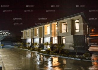 Продажа таунхауса, 140 м2, посёлок городского типа Сириус, Листопадная улица, 10