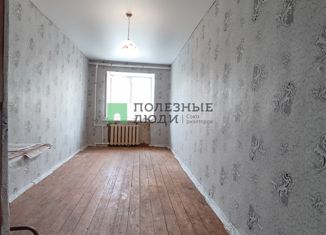 Продаю комнату, 100 м2, Саратов, проспект имени 50 лет Октября, 134