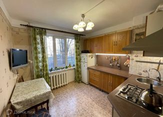 Продам однокомнатную квартиру, 31 м2, городской посёлок Янино-1, улица Военный Городок, 52